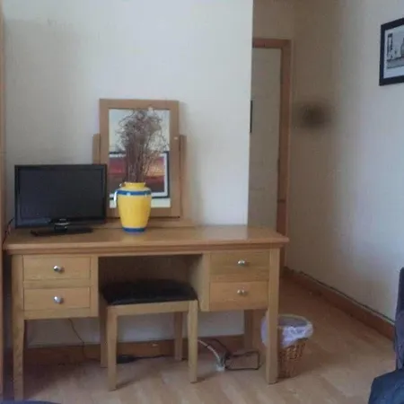 Ashbrook Bed & Breakfast 4*