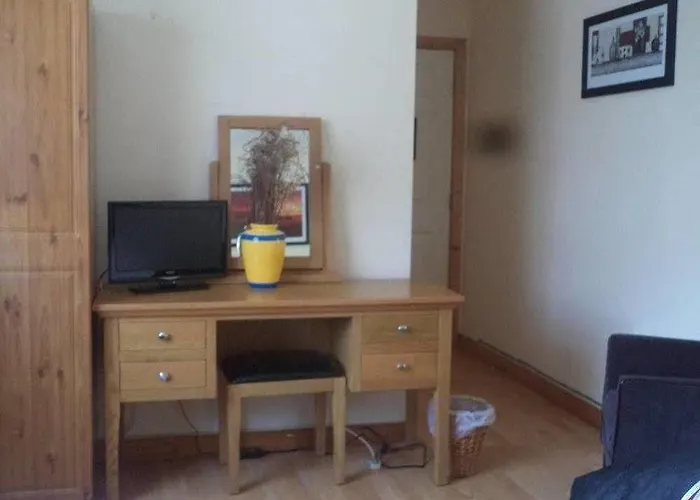 Ashbrook Bed & Breakfast 4*